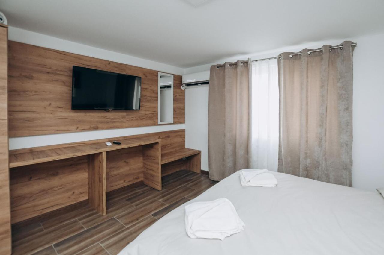 Apartmani Otasevic Кладово Экстерьер фото