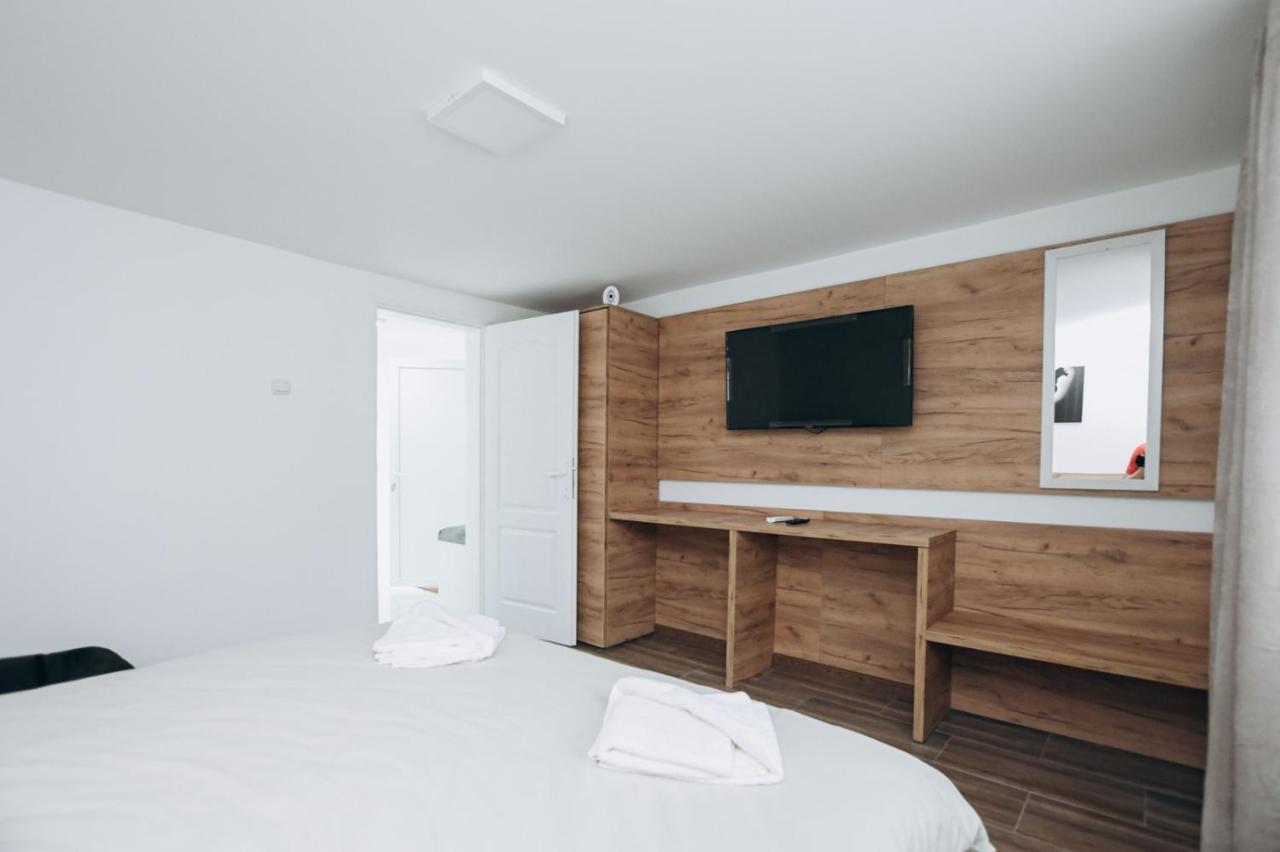 Apartmani Otasevic Кладово Экстерьер фото